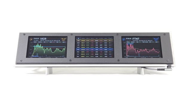 MarketScreens — studio — white