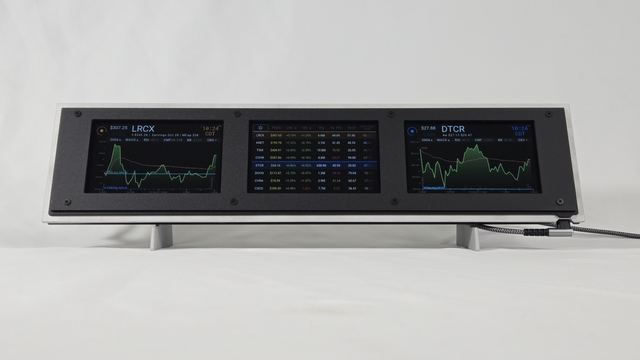 MarketScreens — studio — white